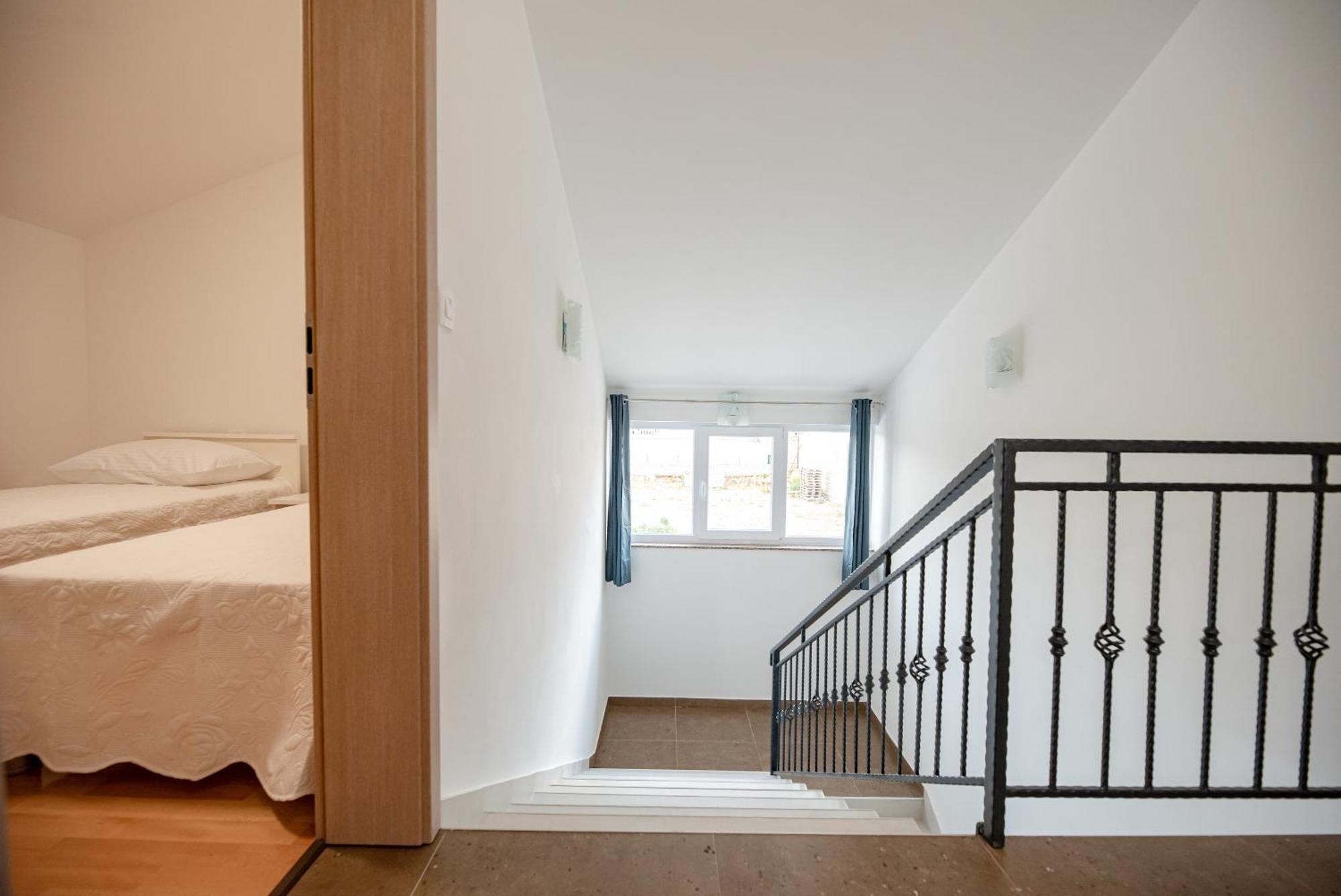 Olive Bridge Villa Maslenica Exterior foto